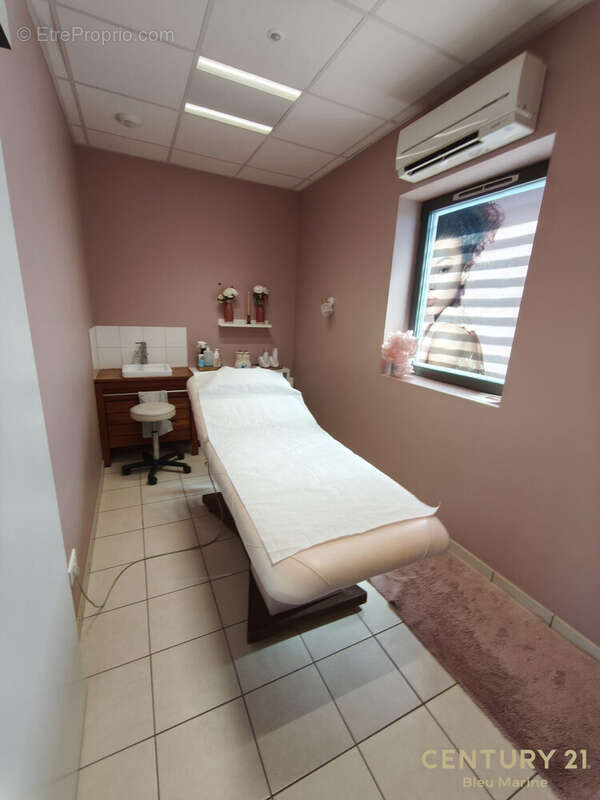 50 m² à Lucon  - photo 2
