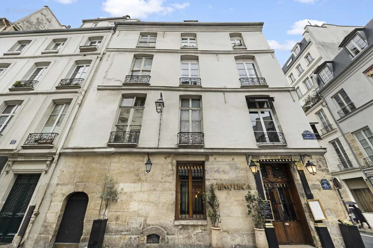 Appartement à PARIS-4E