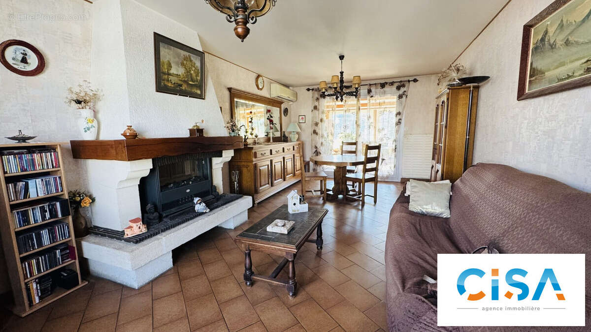 Maison à PONT-SAINTE-MAXENCE