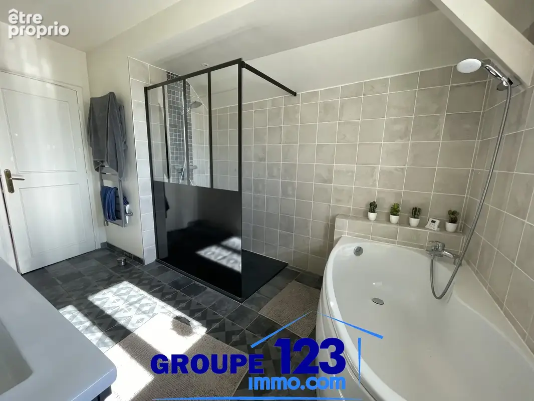 Grande et belle maison familliale de 190 m2 avec piscine, à moins 10 minutes d'Auxerre - photo 19