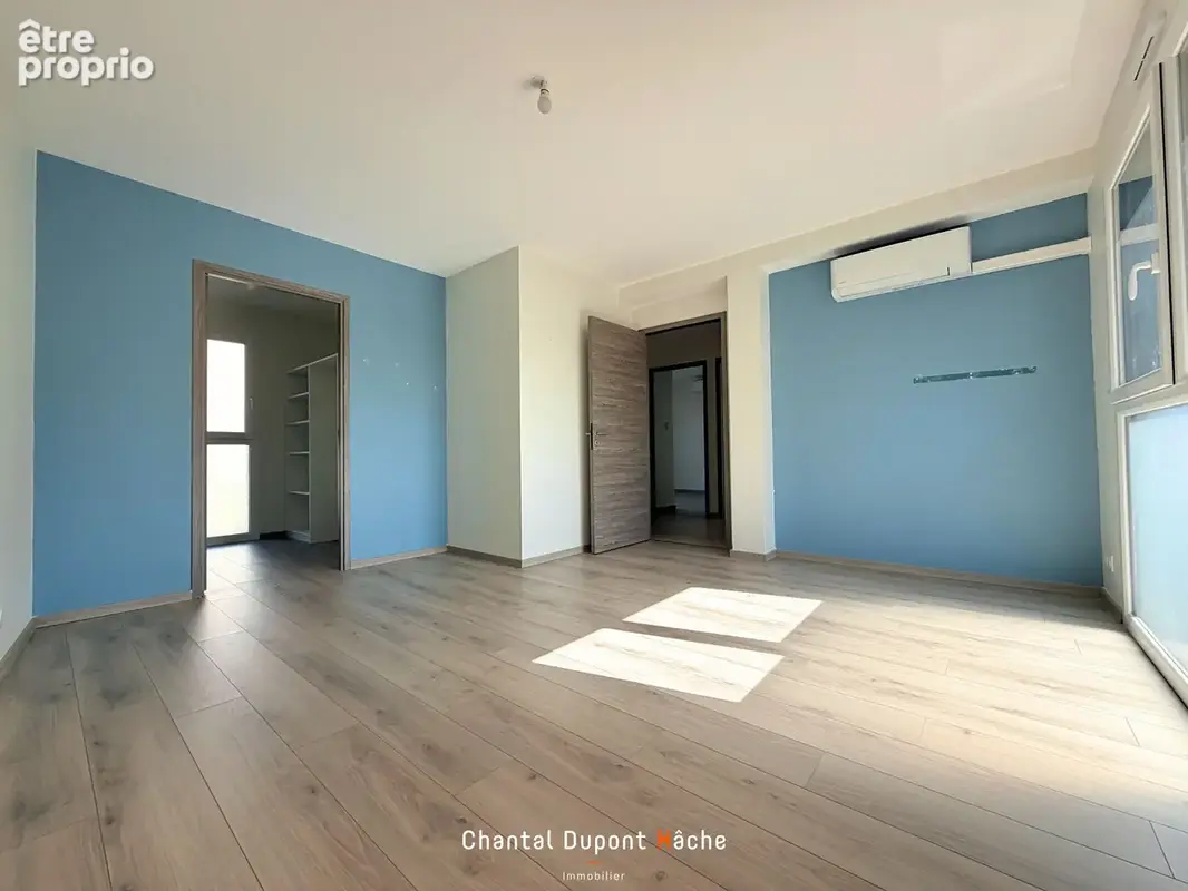 CHARTRES VILLAINES - Maison contemporaine de 2022, 6 chambres, garage, terrasse et petit jardin. - photo 8