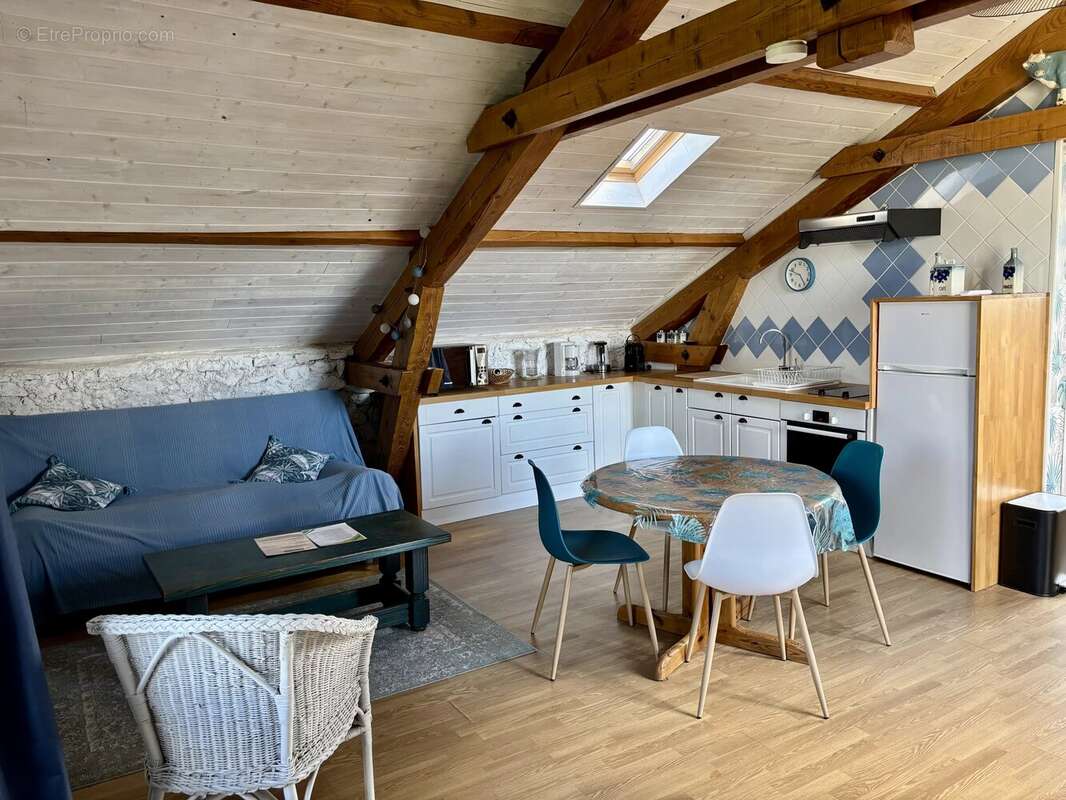 Maison à ALLEYRAC