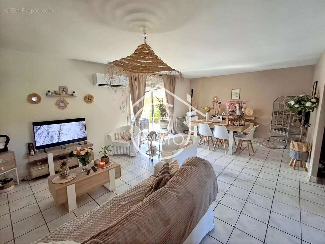 PRIGONRIEUX : Maison de 85m² avec jardin idéal  pour projet locatif - photo 3