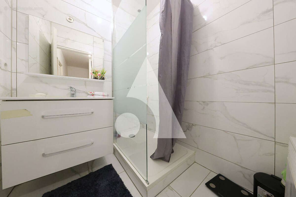 Maison à SAINTRY-SUR-SEINE