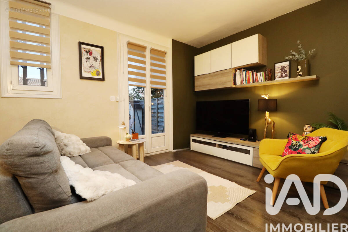 Photo 1 - Maison à SAINT-LAURENT-DE-LA-SALANQUE