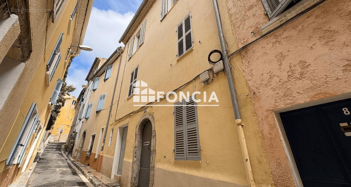 Appartement à HYERES