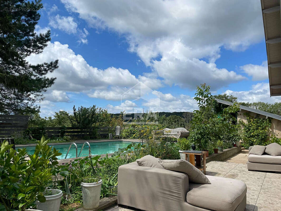Demeure 220m² à mazerolles-le-salin - photo 15