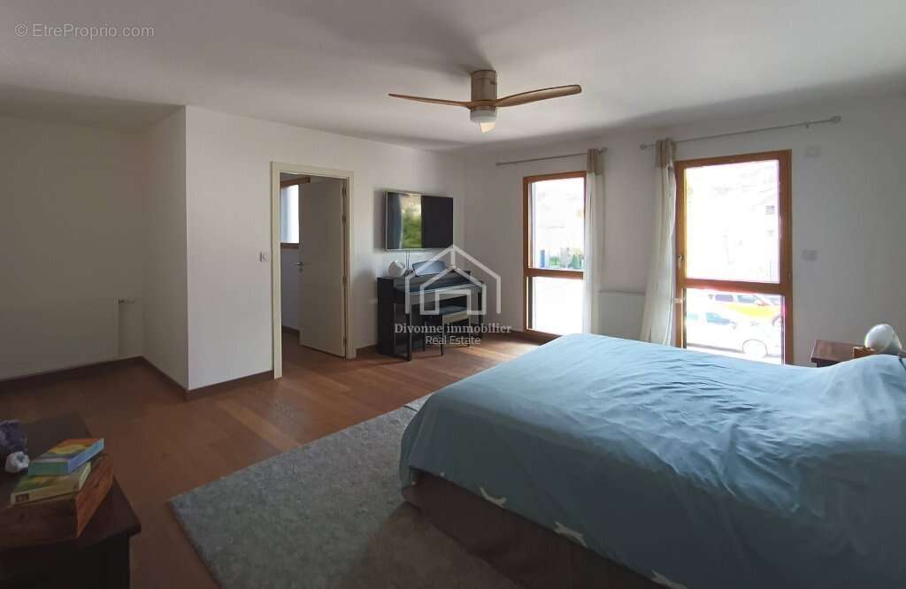 Maison à DIVONNE-LES-BAINS