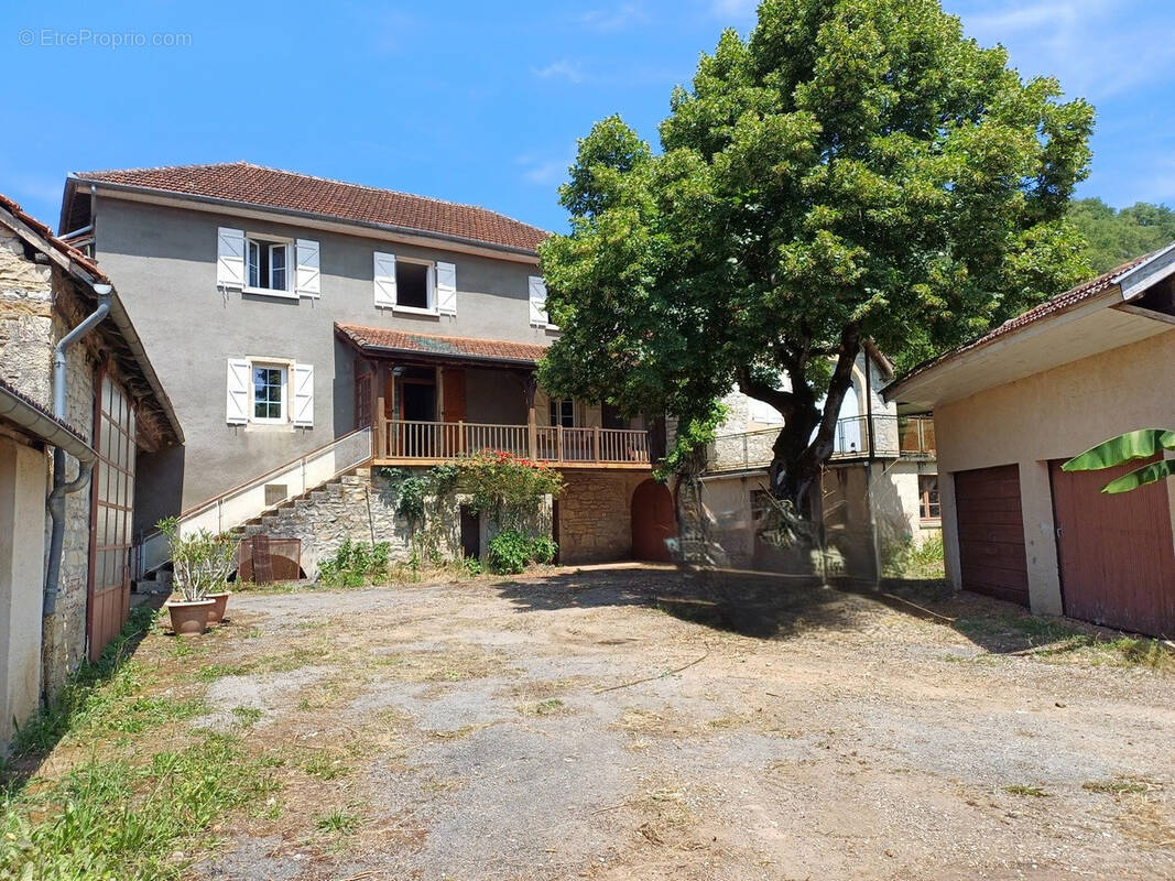 Maison à LARROQUE-TOIRAC
