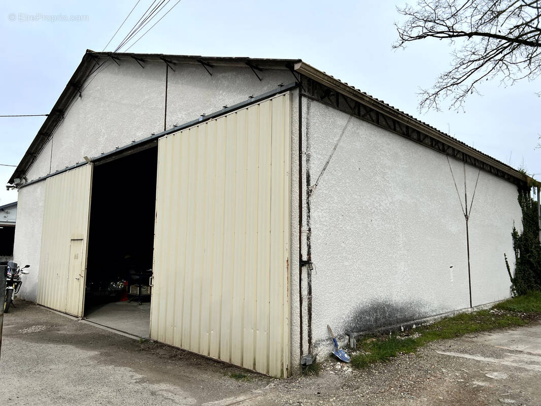 Parking à MARMANDE