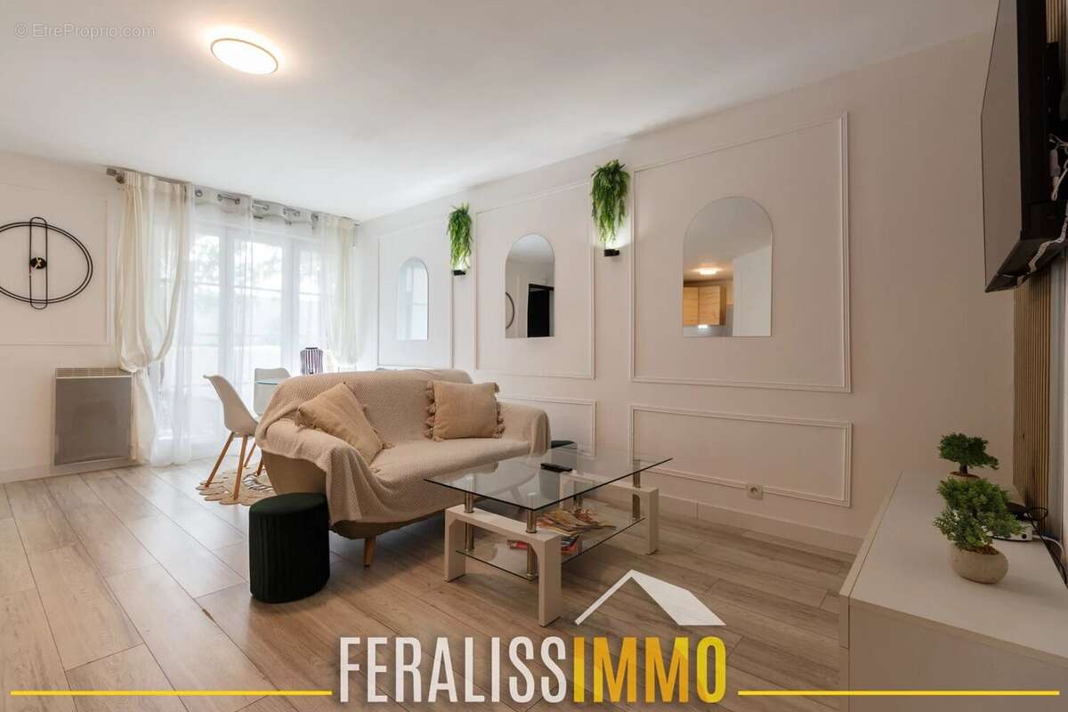 Appartement à VAUREAL