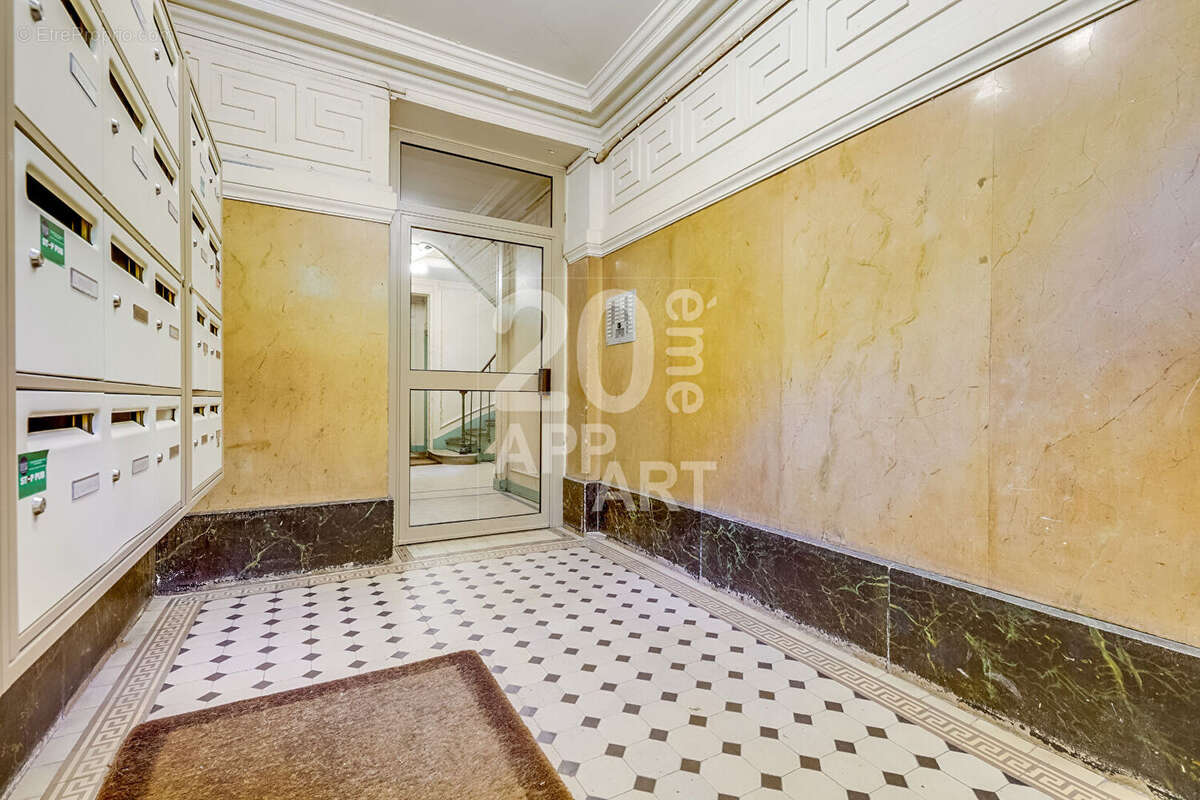 Appartement à PARIS-20E
