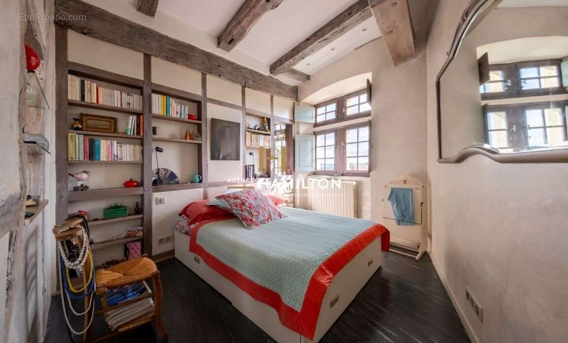 Maison à CORDES-SUR-CIEL