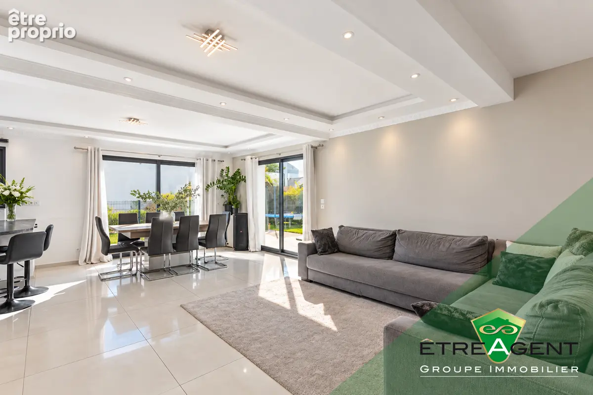Maison SOLIERS - 123 m² - 4 chambres - photo 11