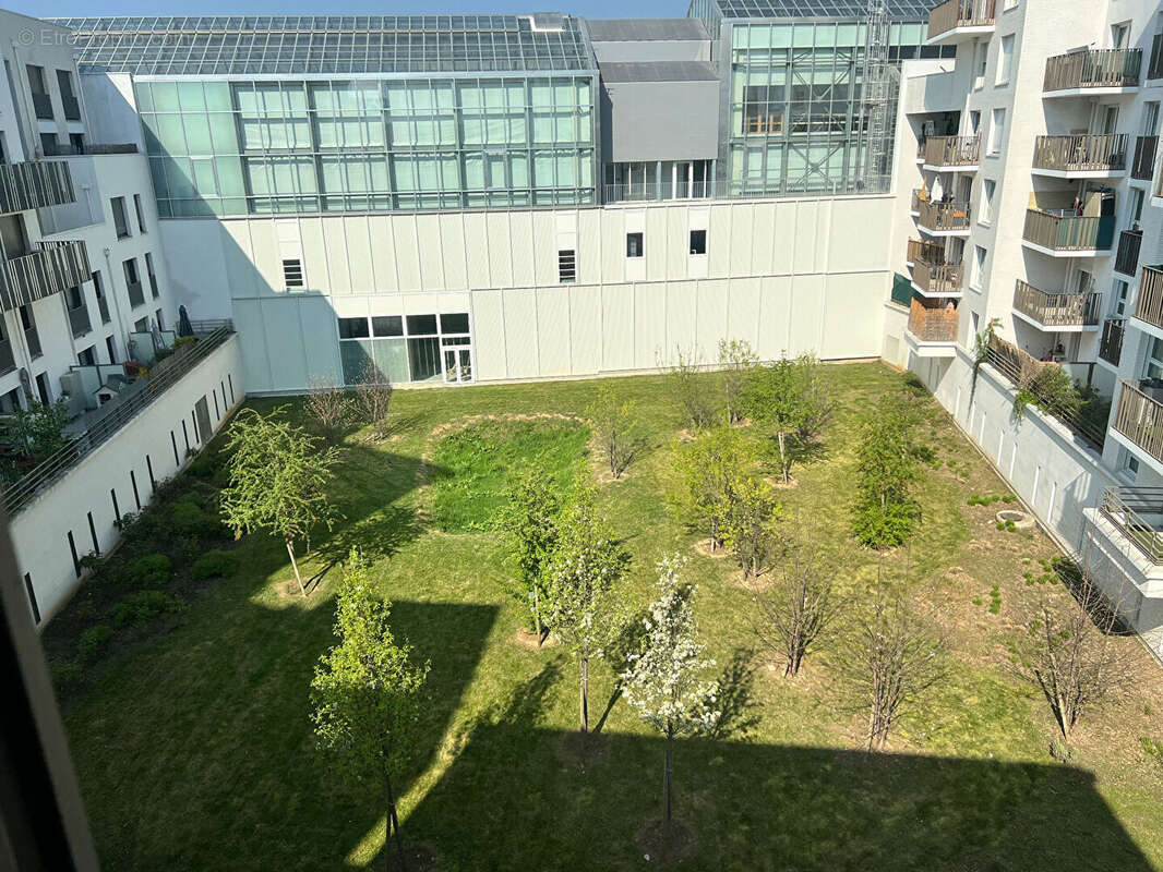 Appartement à COLOMBES
