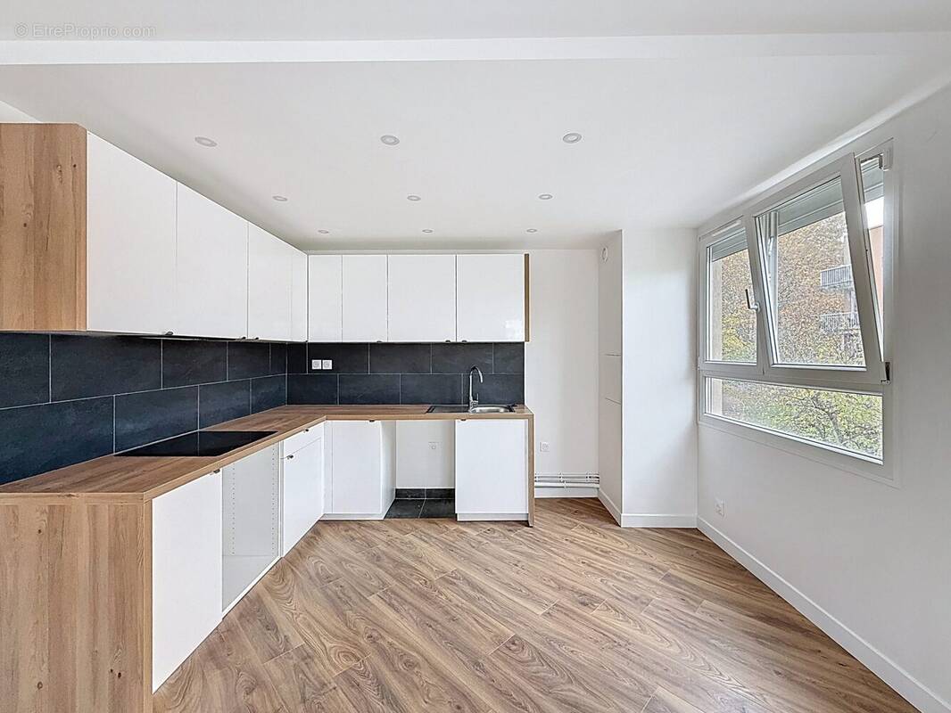 Appartement à MAISONS-ALFORT