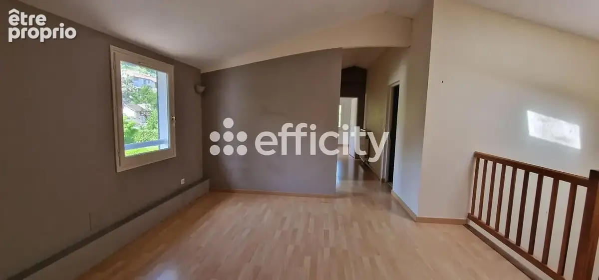 Maison 7 pièces 180 m² à vendre à Aubeterre-Sur-Dronne (16390) - photo 11