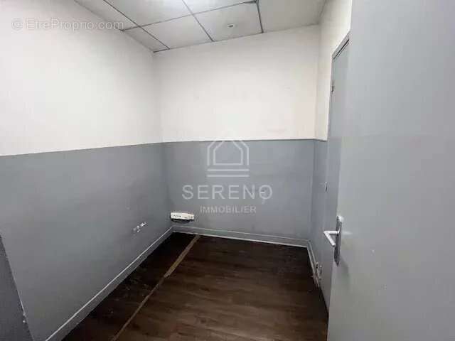 Commerce à VINCENNES