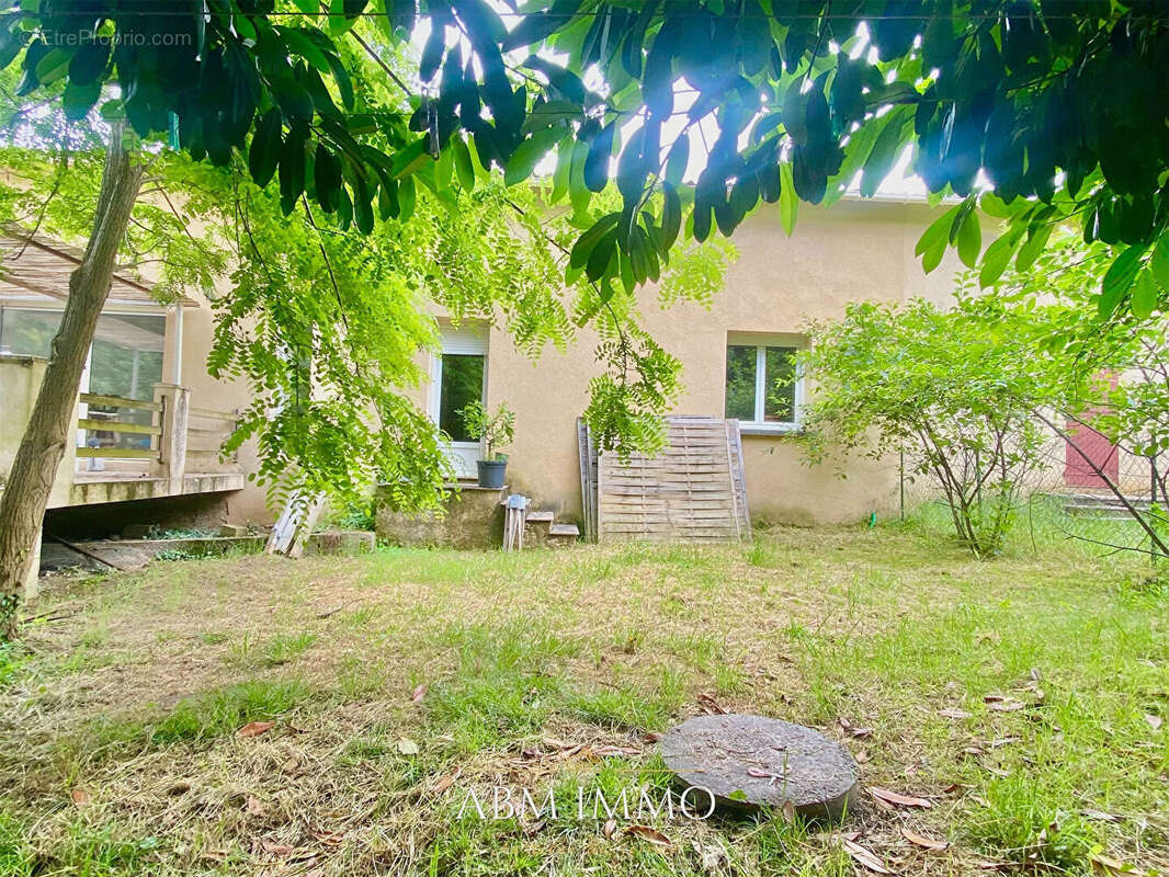Maison à BEAUMONT-DU-PERIGORD