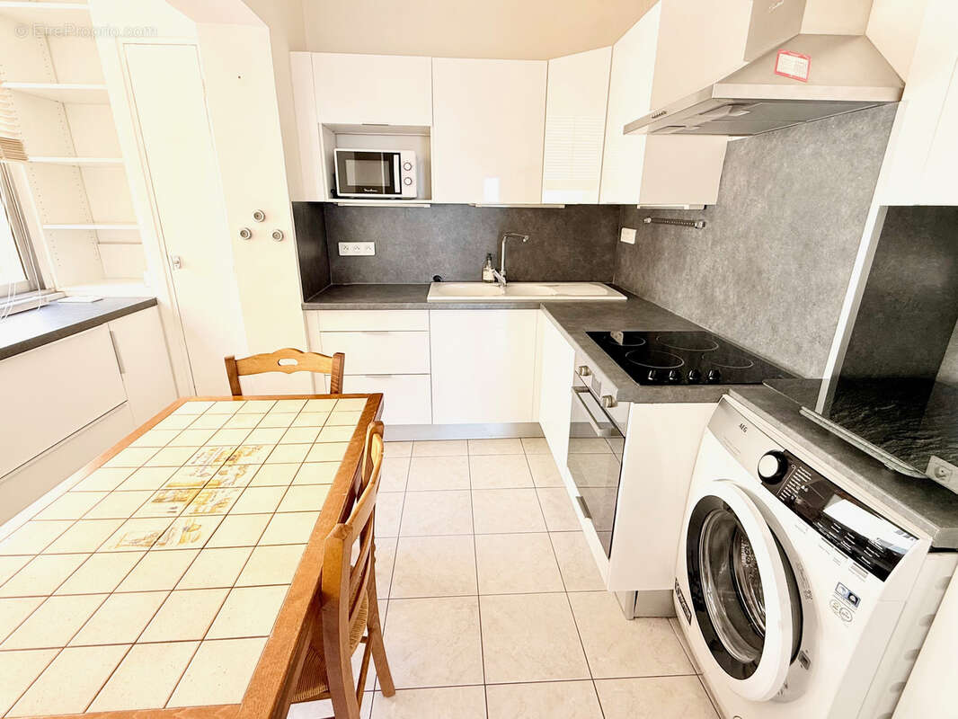 Appartement à LE CANNET