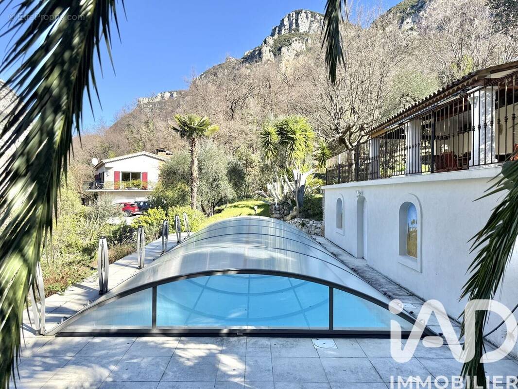 Photo 1 - Maison à TOURRETTES-SUR-LOUP