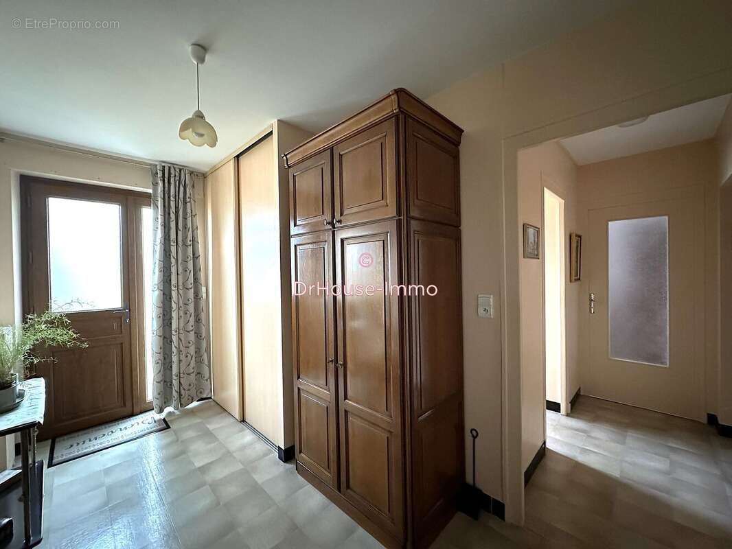 Maison 124 m² à Linars  - photo 9