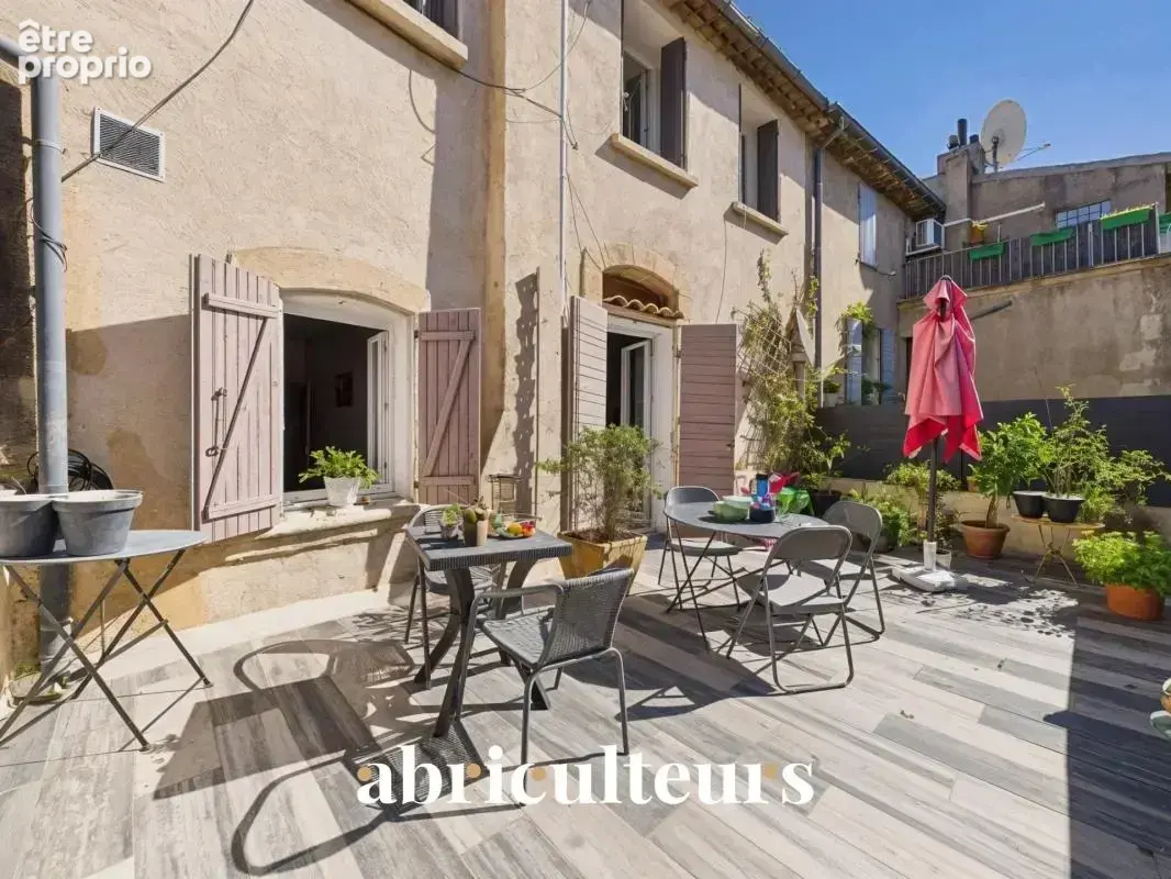 Maison à LA ROQUE-D'ANTHERON