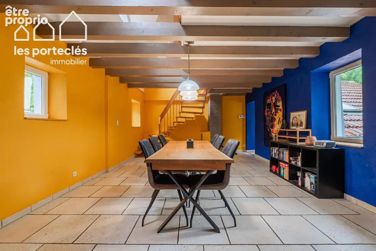 Maison rénovée au coeur de 2,6 hectares de forêt - photo 4