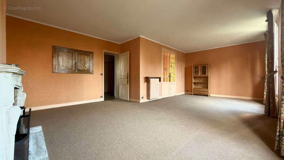 Maison à CORBEIL-ESSONNES