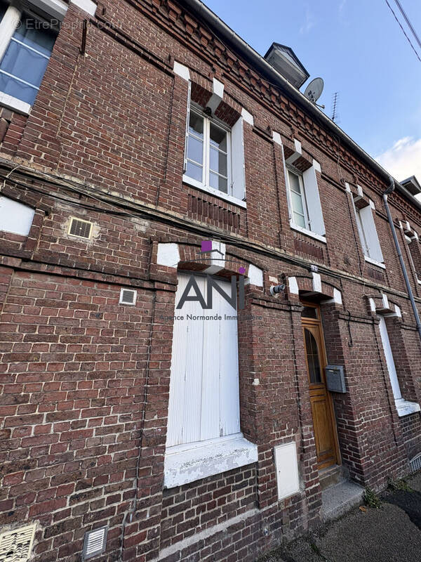 Maison à NEUFCHATEL-EN-BRAY