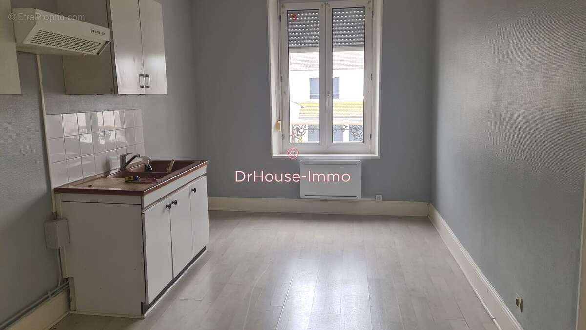 Appartement 295 m² à Mourmelon-Le-Grand  - photo 7