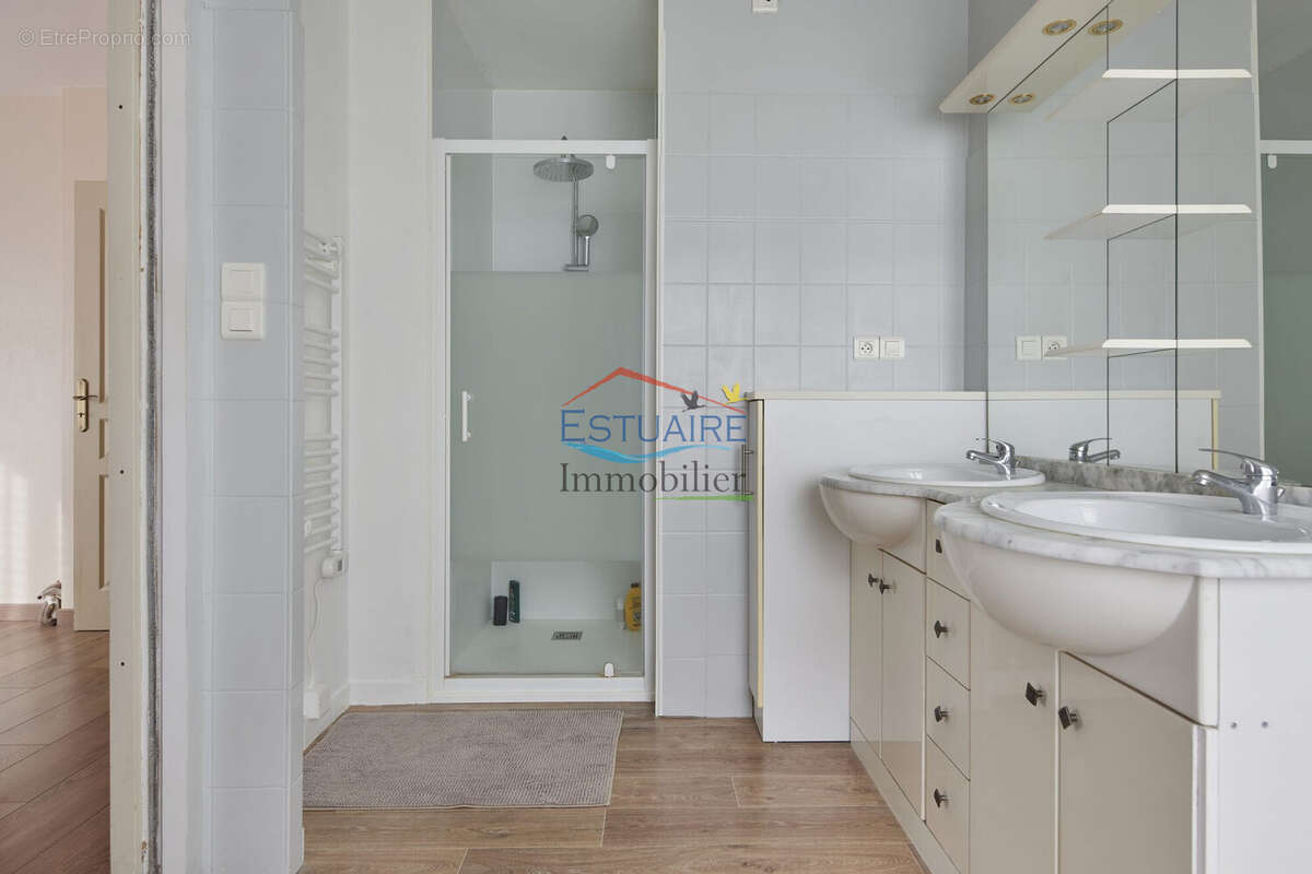 Maison à LA CHAPELLE-LAUNAY