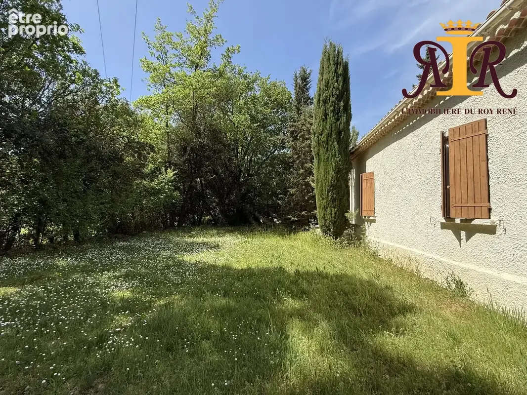 Maison 5 pièces 110 m² à vendre à Grambois (84240) - photo 2