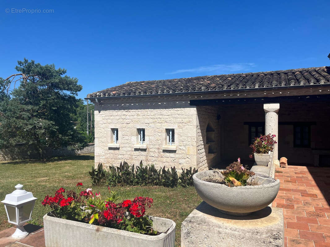 Maison à CAZES-MONDENARD