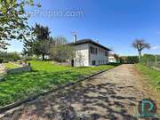 Maison à MEZERIAT