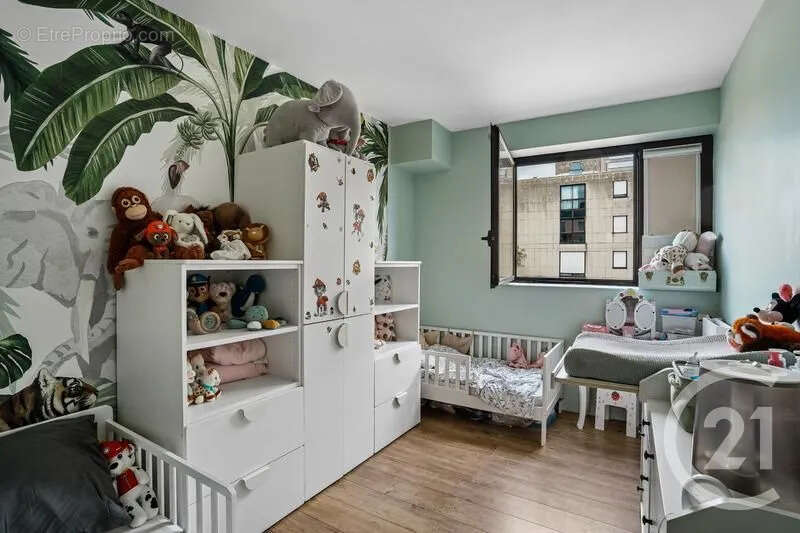 Appartement à LEVALLOIS-PERRET