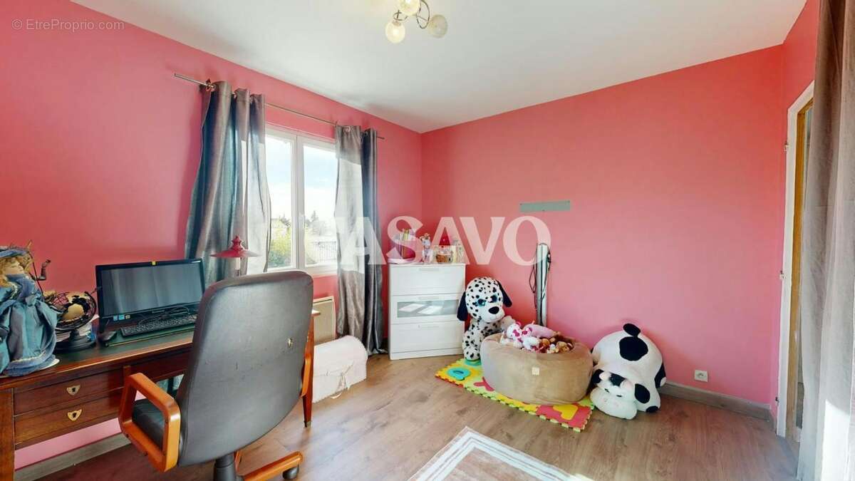 Vente Maison 10 pièces de 231m² - 84300 Taillades - photo 18