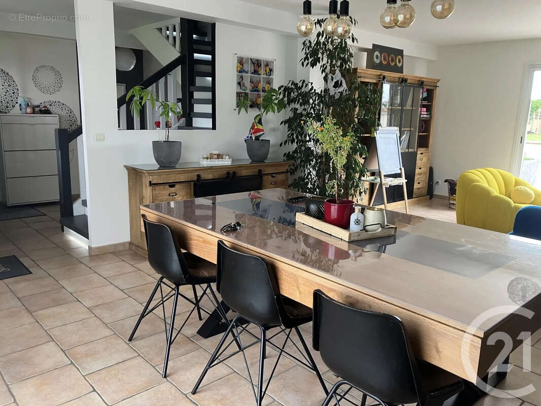 Maison à SAINT-LUMIER-EN-CHAMPAGNE