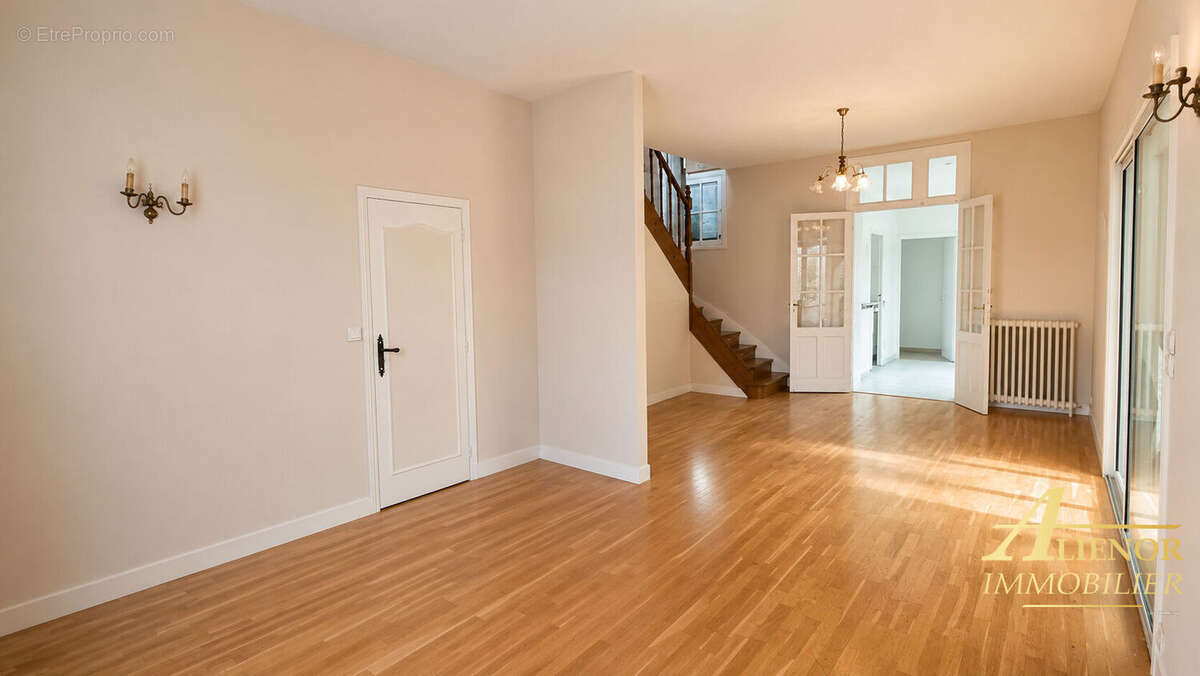 Maison Bergerac 7 pièce(s) 112 m2 - photo 2