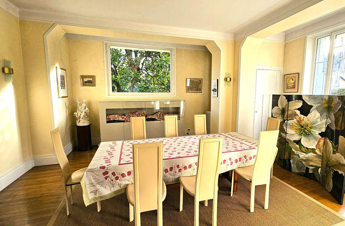 Maison à BOURGOIN-JALLIEU