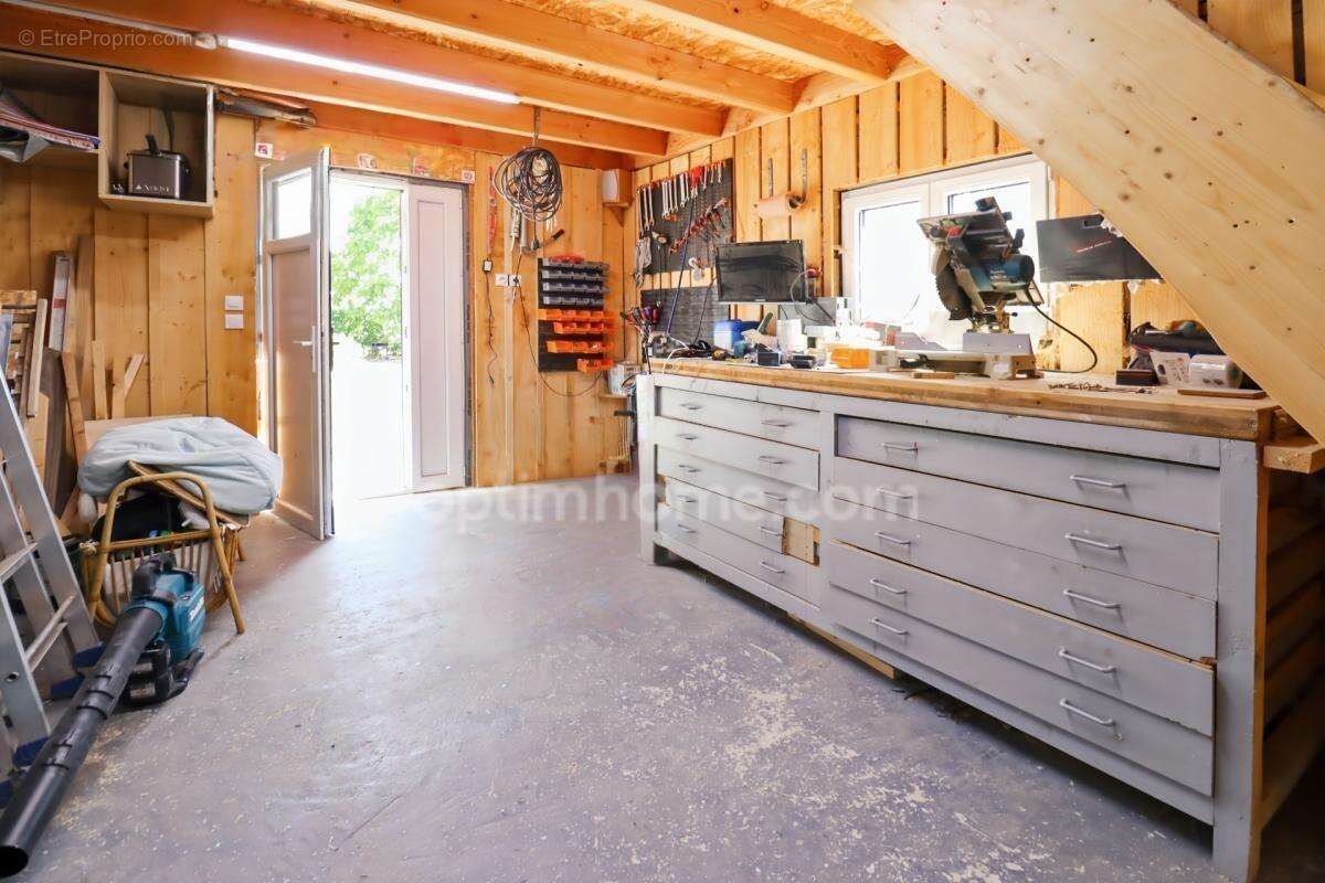 Maison de Charme - 132 m² - 6 pièces - 4 Chambres - Carport Double - Terrain 1256 m² -SAINT HILAIRE LA TREILLE (87) - photo 30