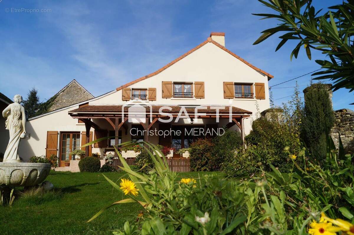 Photo 8 - Maison à DANGE-SAINT-ROMAIN