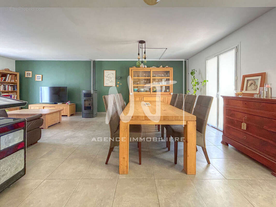 Maison à LES PONTS-DE-CE