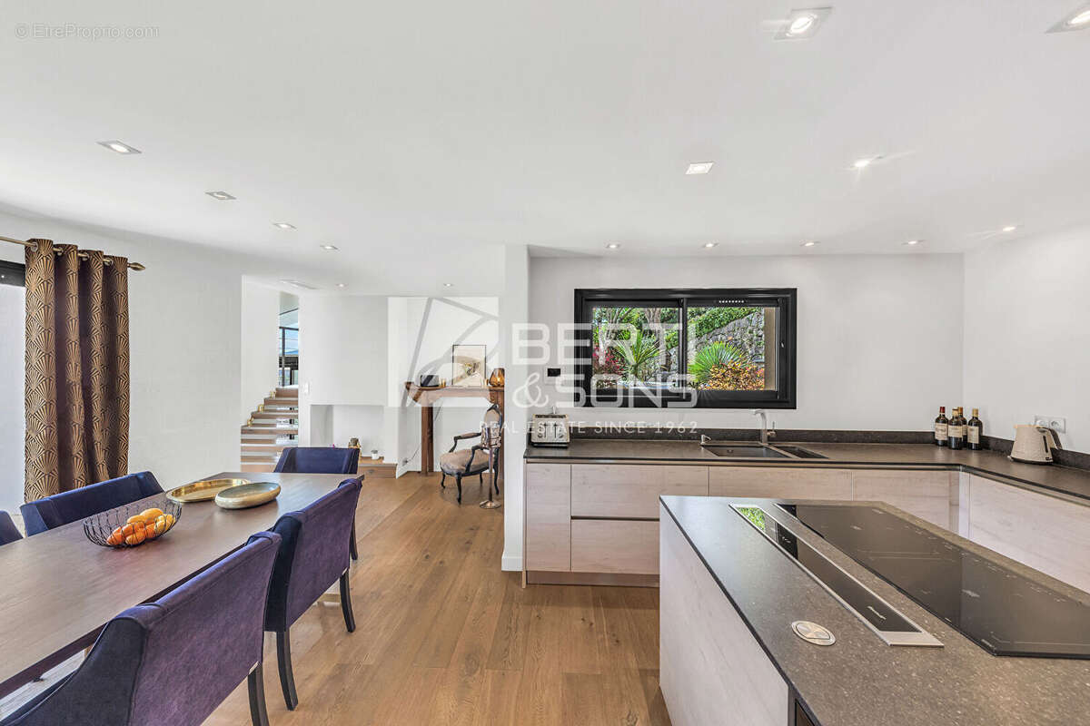 Maison à AURIBEAU-SUR-SIAGNE