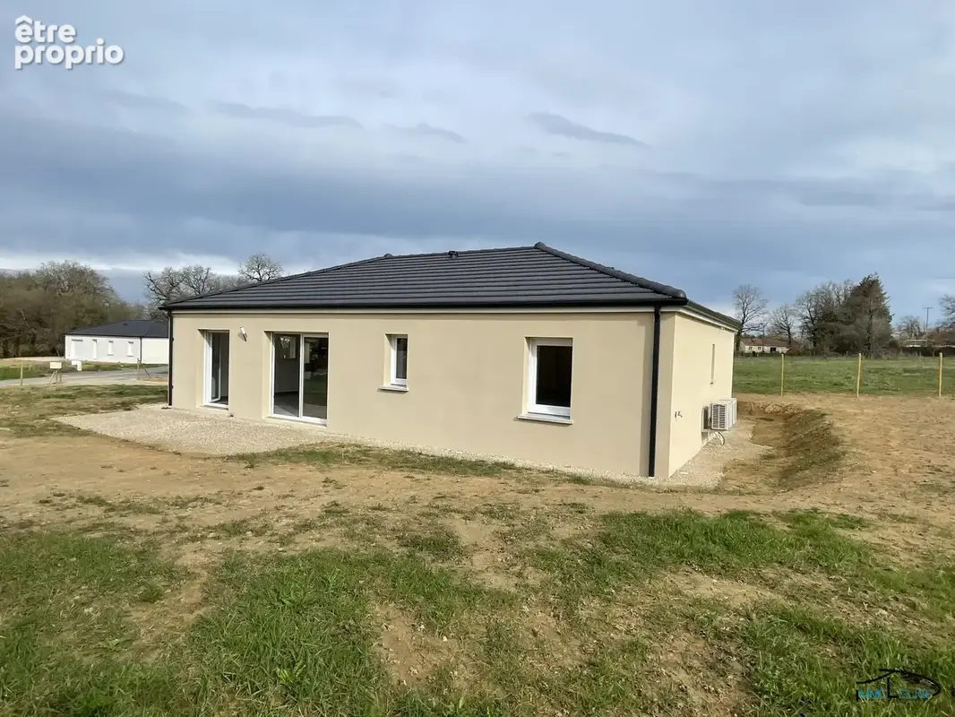 Maison 4 pièces 83 m² à vendre à Lanuejouls (12350) - photo 1