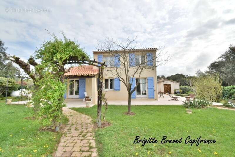 Maison à SAINT-MAXIMIN-LA-SAINTE-BAUME