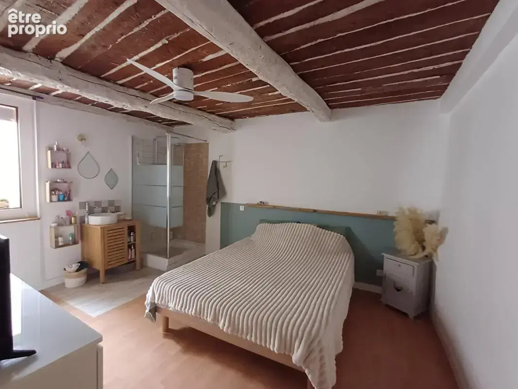 Saint Zacharie Maison de village T5 de 124 m2 - photo 5