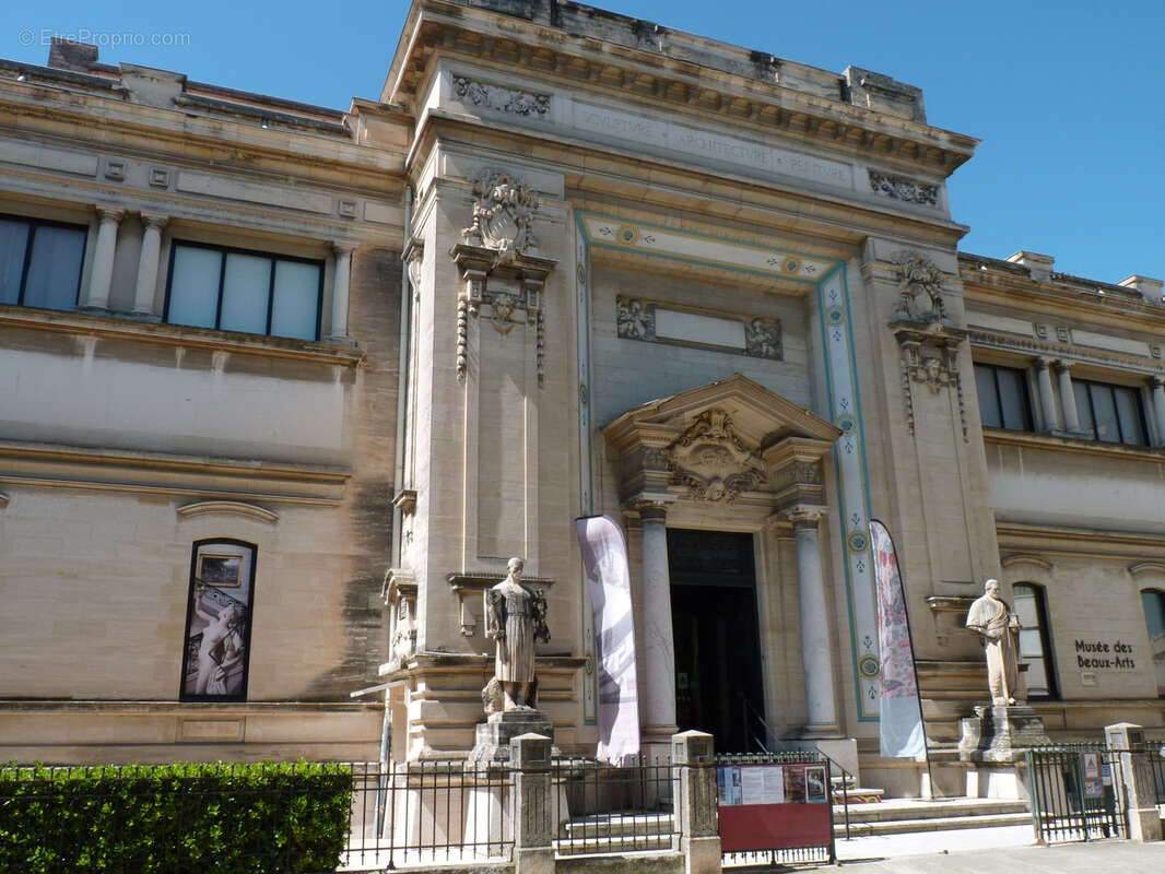 Appartement à NIMES