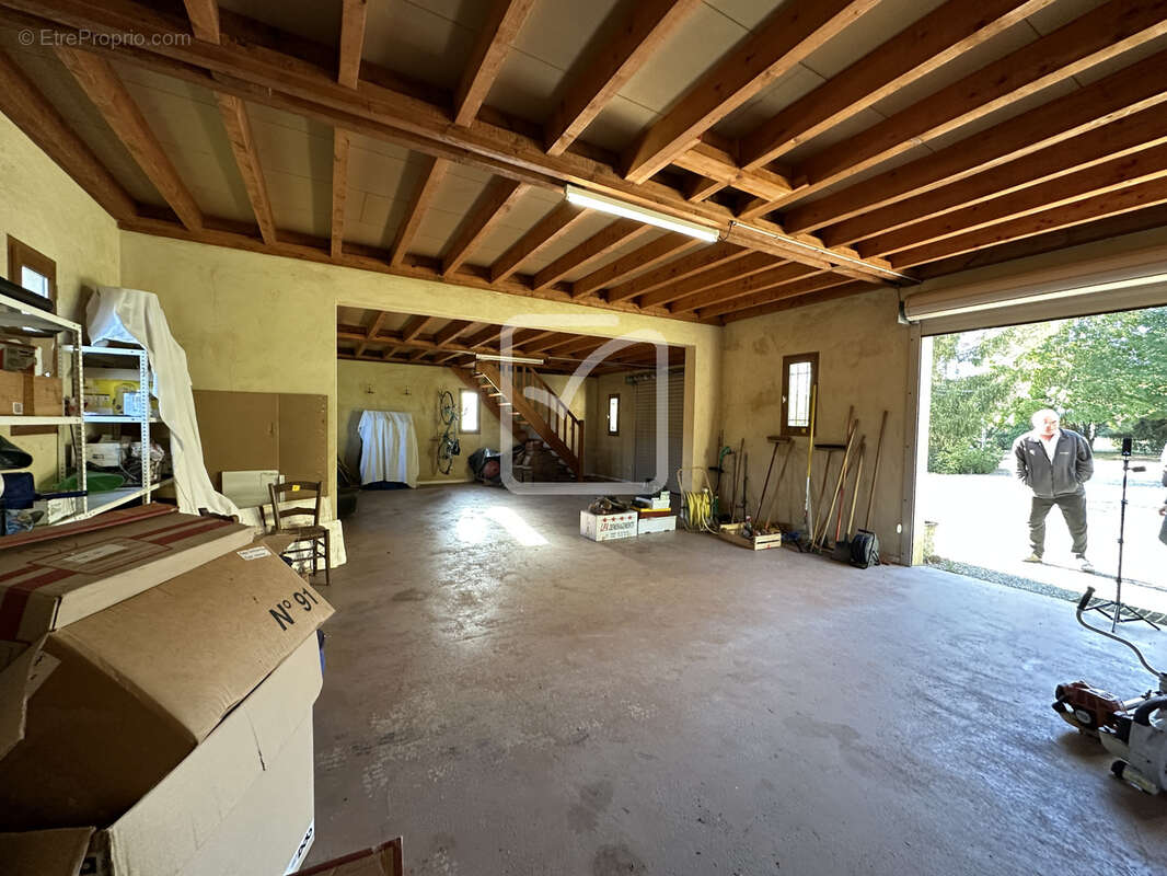 Maison à GOURDON