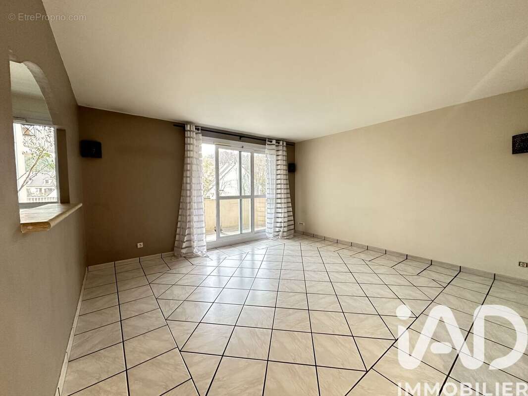 Photo 3 - Appartement à VILLEBON-SUR-YVETTE